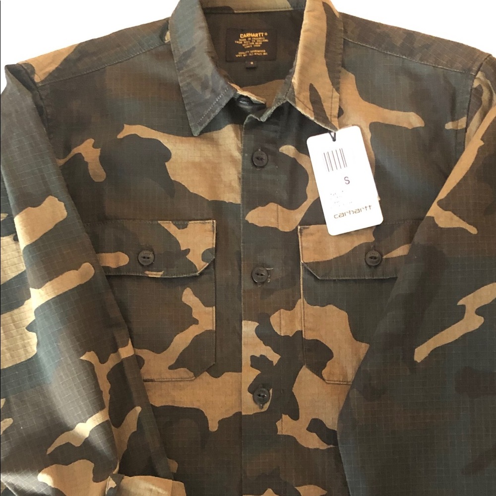 Carhartt camo shirt